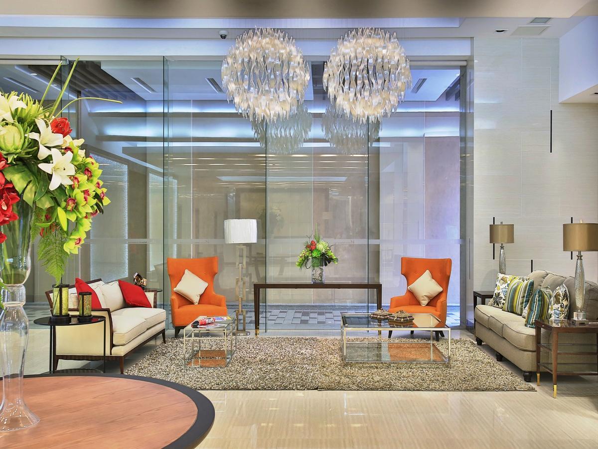 Valero Grand Suites By Swiss-Belhotel Makati City Buitenkant foto