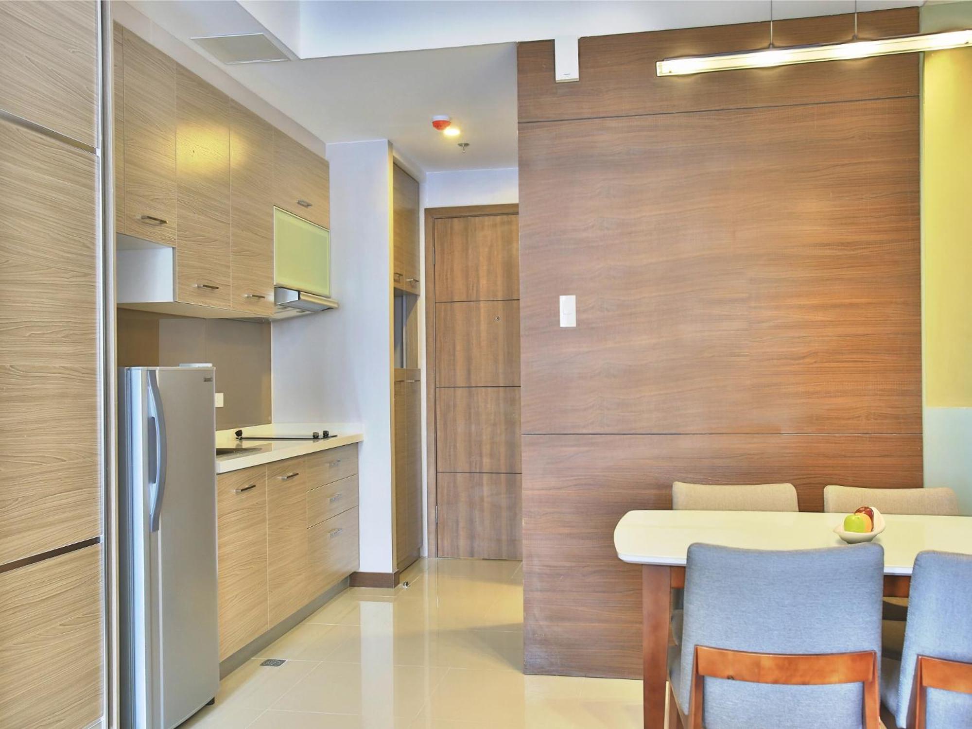 Valero Grand Suites By Swiss-Belhotel Makati City Buitenkant foto
